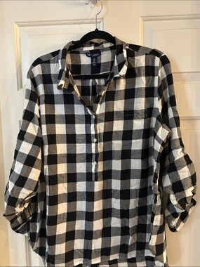 Classic Black & White Plaid Button-Up Shirt